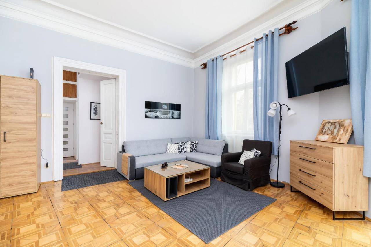 Podwale Apartment Uj Downtown Cracow By Noclegi Renters Cracovia Exterior foto